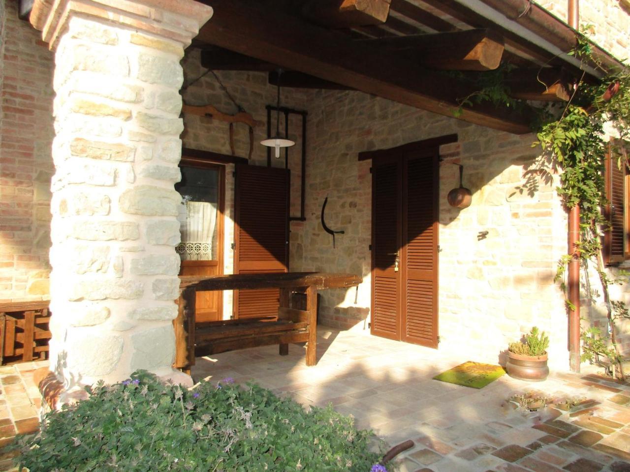 Casale San Martino Agriturismo Bio Sant'Angelo in Pontano Екстериор снимка